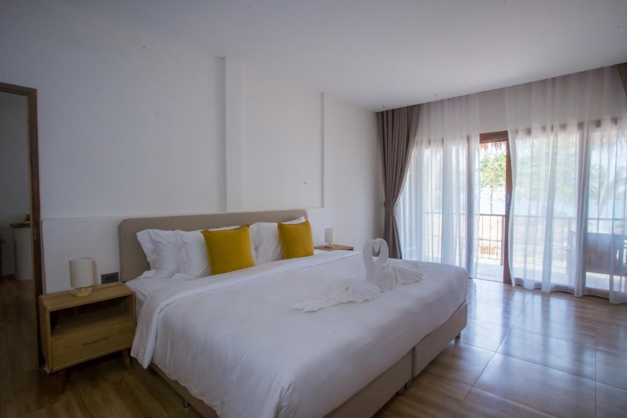 The Nest Private Beach Resort 춤폰 외부 사진