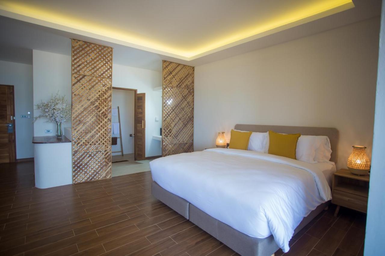 The Nest Private Beach Resort 춤폰 외부 사진