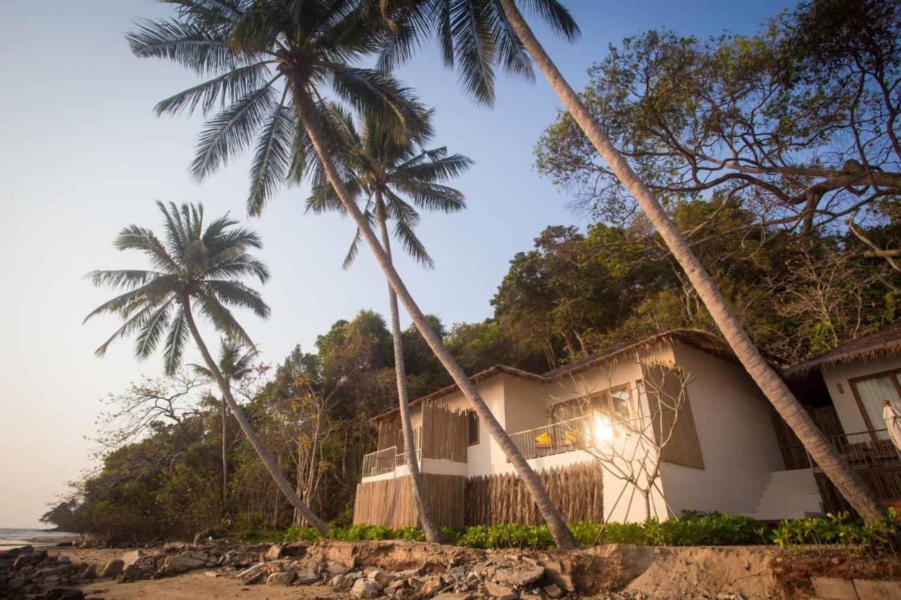 The Nest Private Beach Resort 춤폰 외부 사진