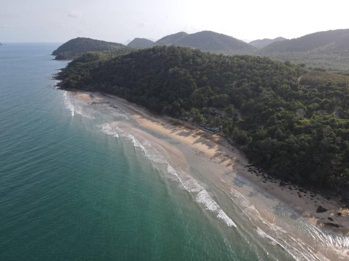 The Nest Private Beach Resort 춤폰 외부 사진